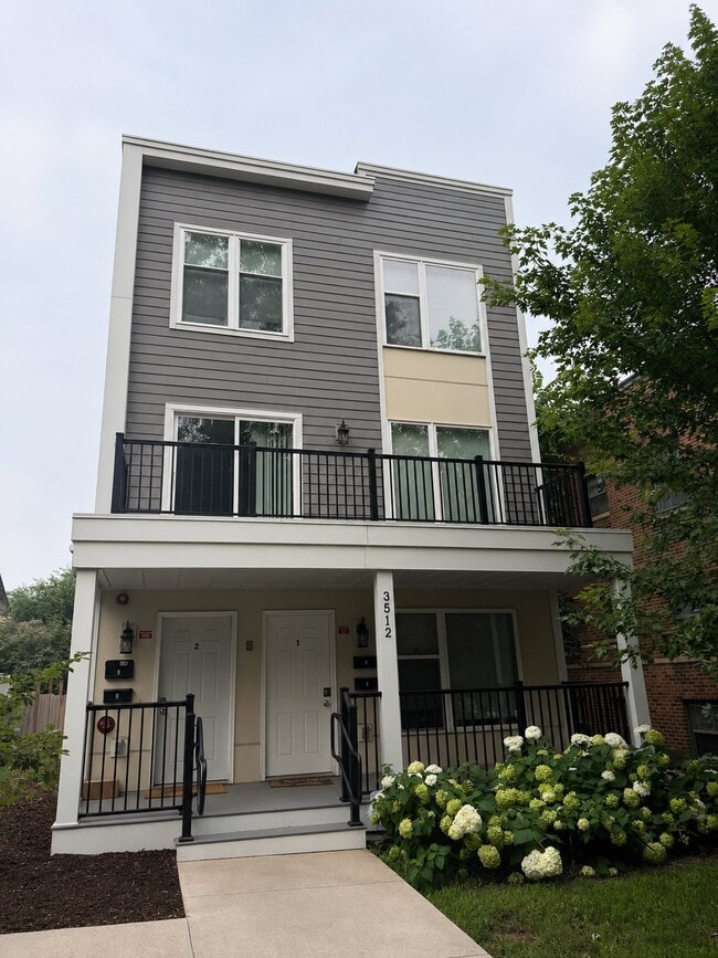 Building Photo - 3512 Dupont Ave S