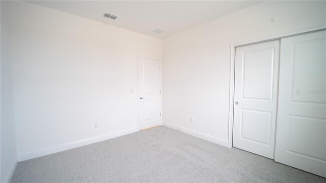 Building Photo - 4867 Cross Pr Pkwy