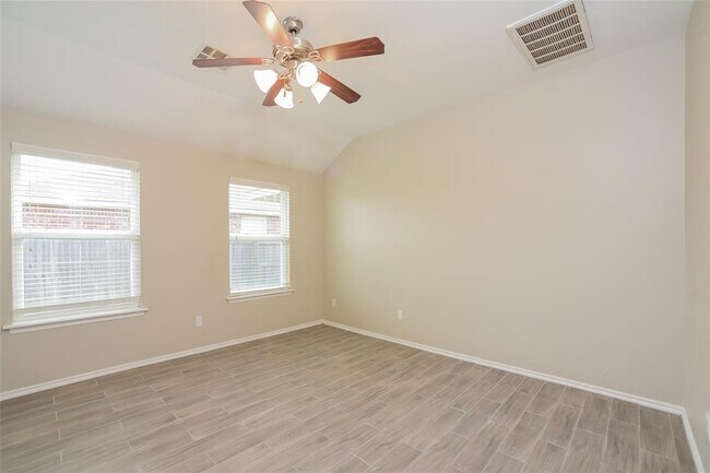 Building Photo - 8105 Frye Ln