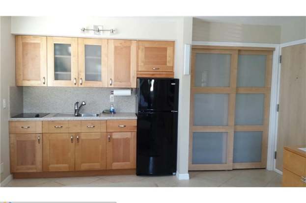 Building Photo - 1320 Miami Rd