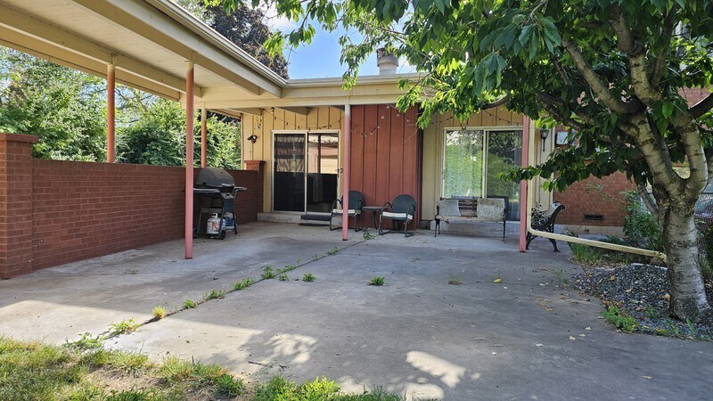 Building Photo - 3450 S Van Buren Ave