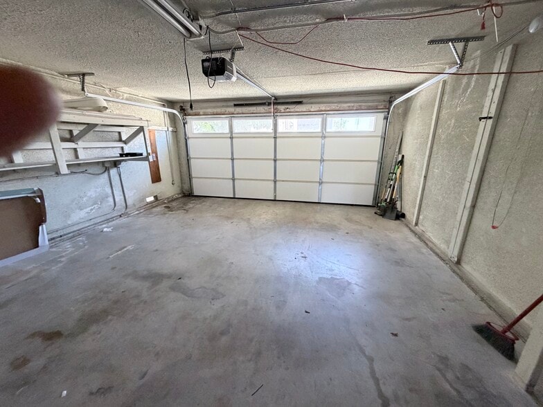 Building Photo - 1642 Carlson Ln