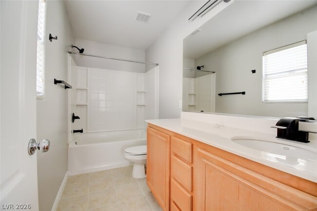 Building Photo - 536 Mayfair Walk Ave