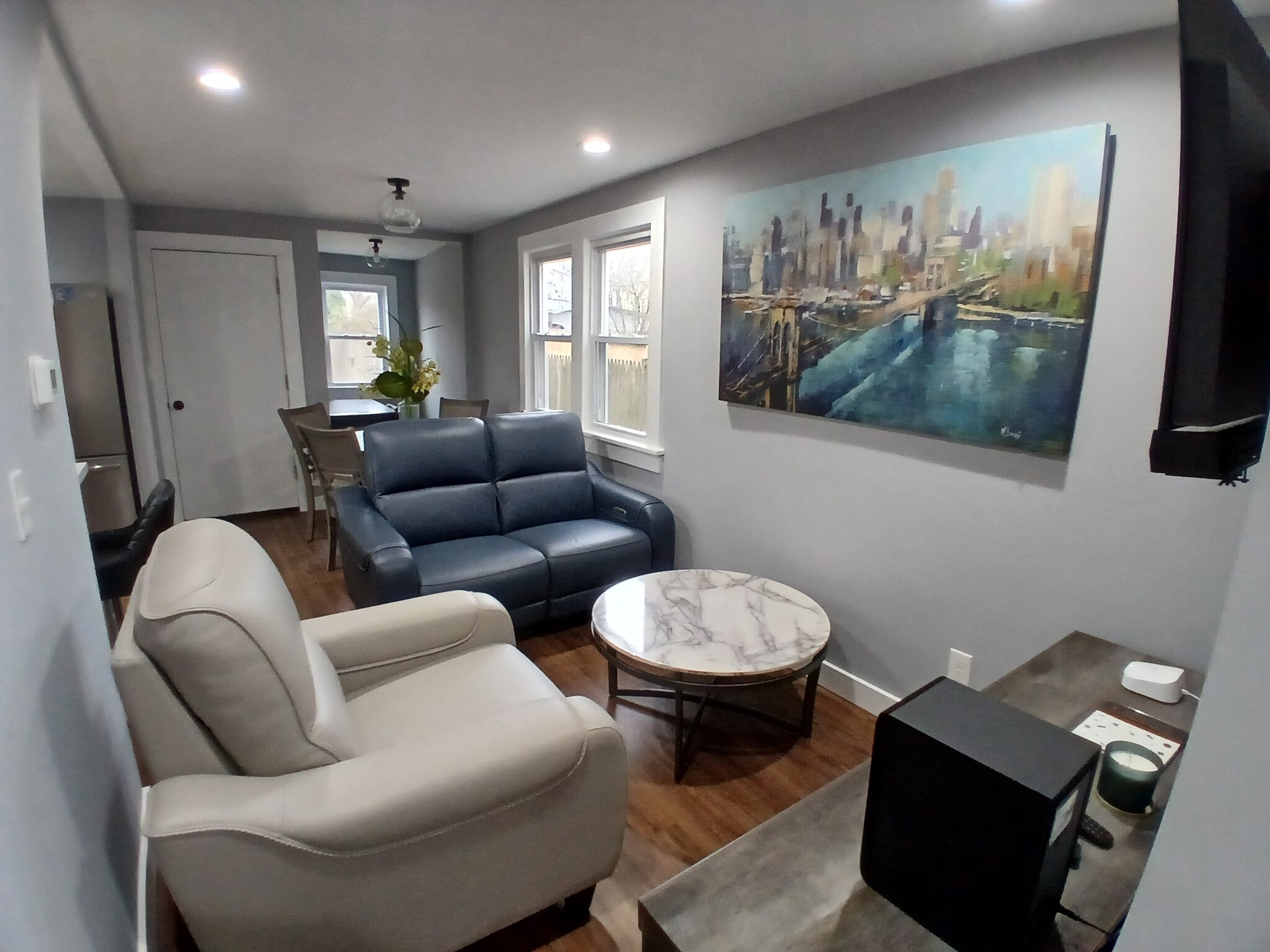 Living Room - 17 Thomas St