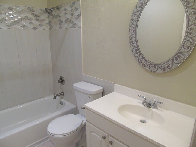 Building Photo - North Central Location