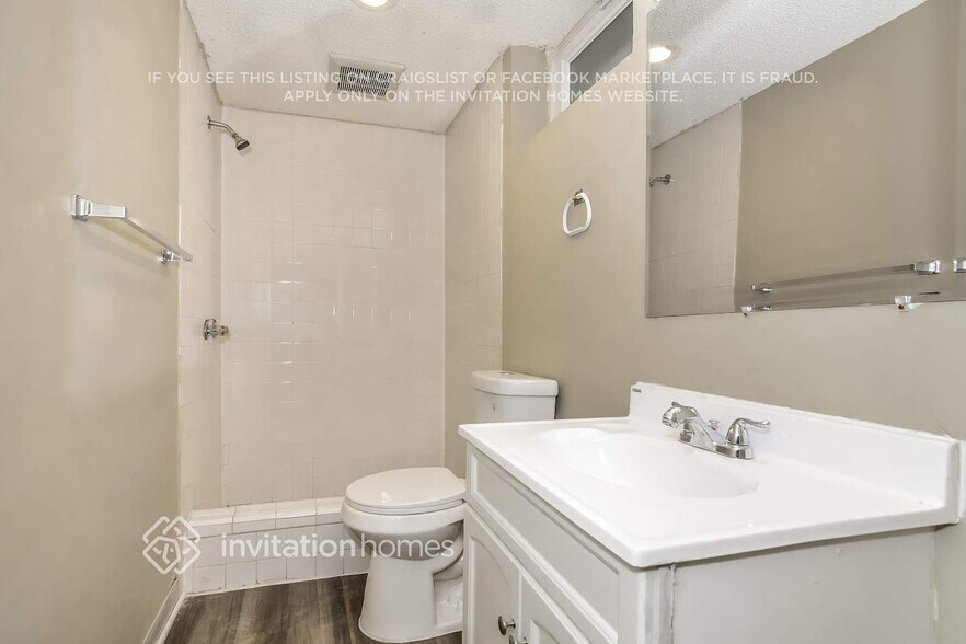 Building Photo - 4016 5th Ave S