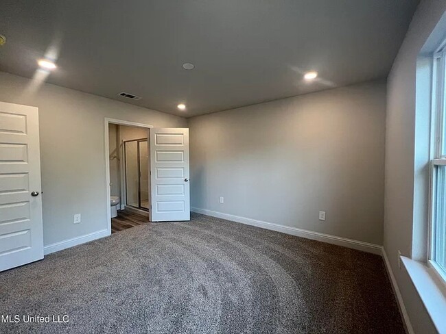 Building Photo - Charming 4BR House in Biloxi