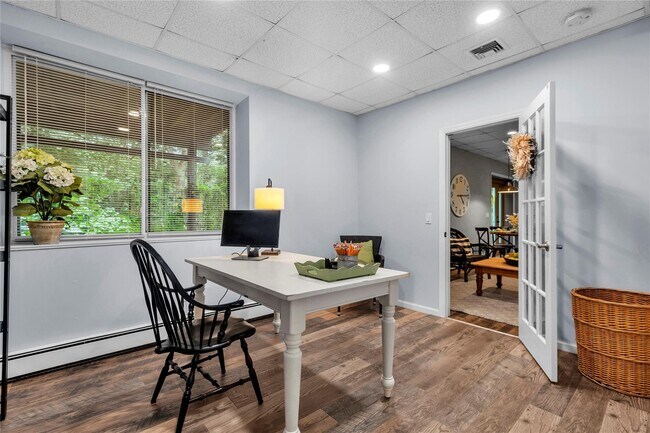 Building Photo - 22 Lauro Ridge Ct