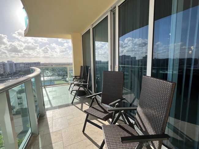 Building Photo - 2501 S Ocean Dr