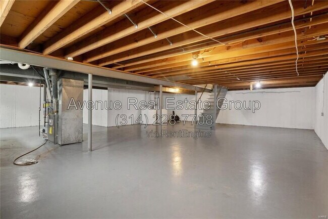 Building Photo - 3726 Briargrove Dr