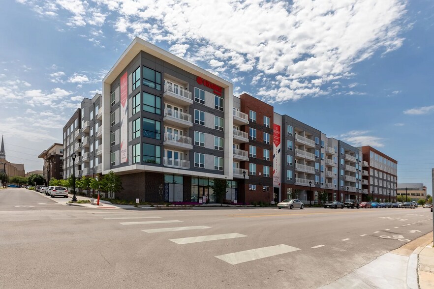 Building Photo - 401 Hemphill St