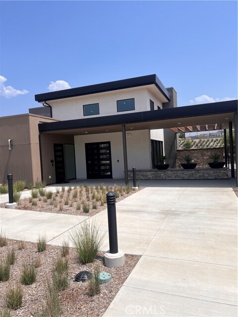 Building Photo - 16032 Sunny Ct