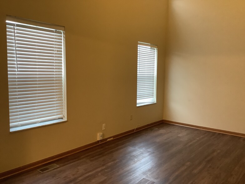 Building Photo - 172 Steiger Ct