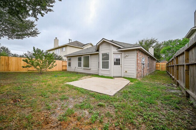 Building Photo - 18518 Shadow Line Ct