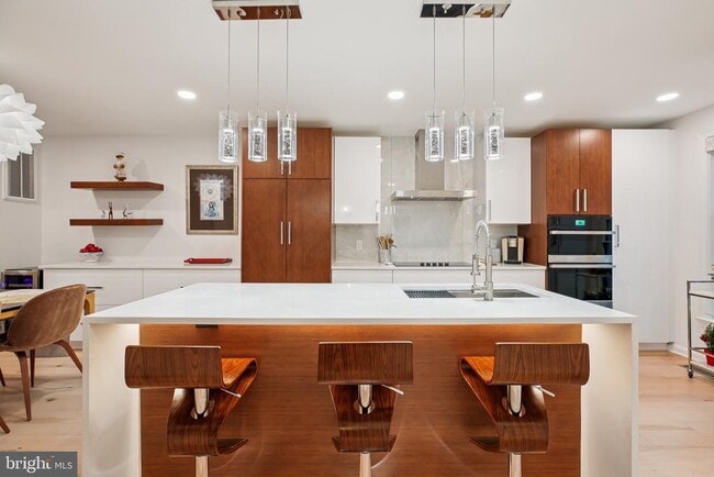 Building Photo - 4353 Westover Pl NW