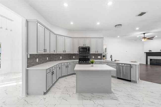 Building Photo - 11543 Valley Pike Ct