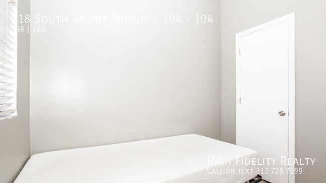 Building Photo - 618 S Racine Ave