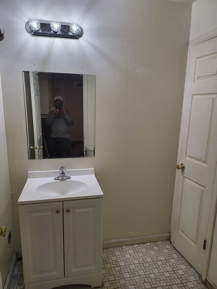 Bathroom 2 - 68 Elm St