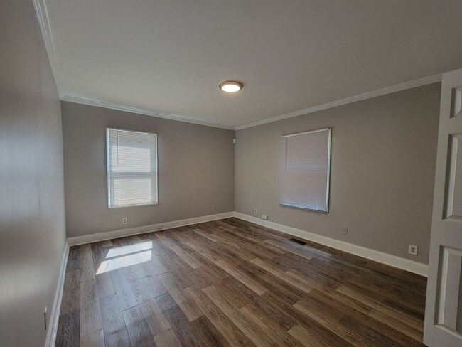 Building Photo - We Bringing Affordable Back - Intown Living - Voucher Approved!