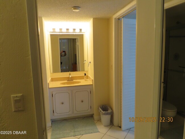 Building Photo - 3047 S Atlantic Ave