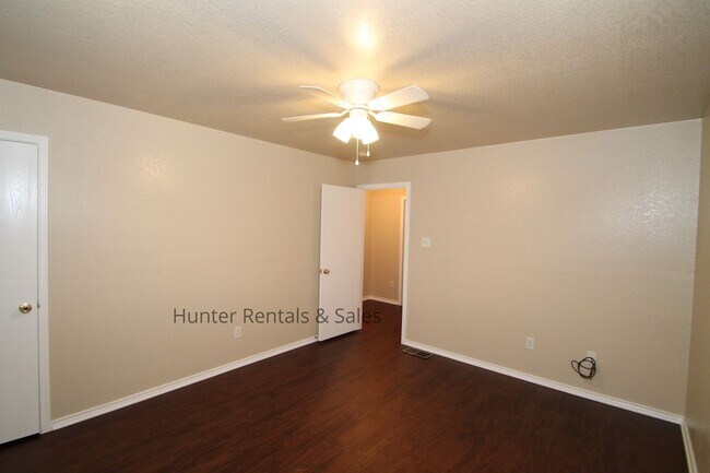 Building Photo - 4203 Alan Kent Dr