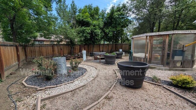 Building Photo - 202 Cheyenne Blvd