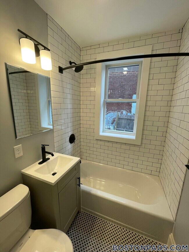 Building Photo - 233 Lafayette St