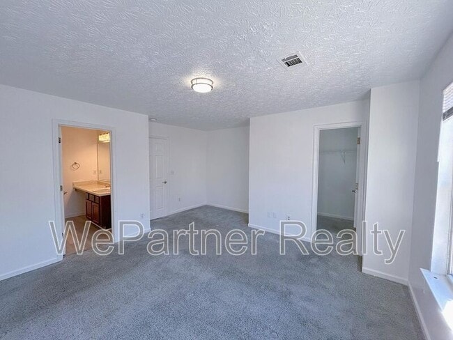 Building Photo - 4222 High Park Ln