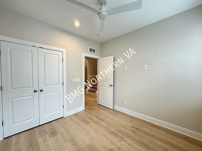 Building Photo - 1021 S Taylor Ct
