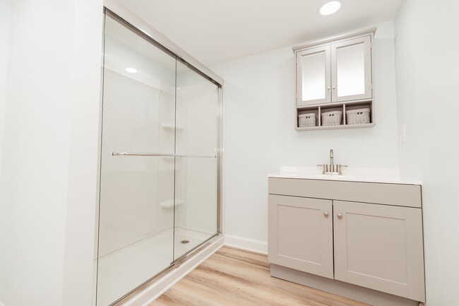 Building Photo - 4680 Hardy Adams Rd