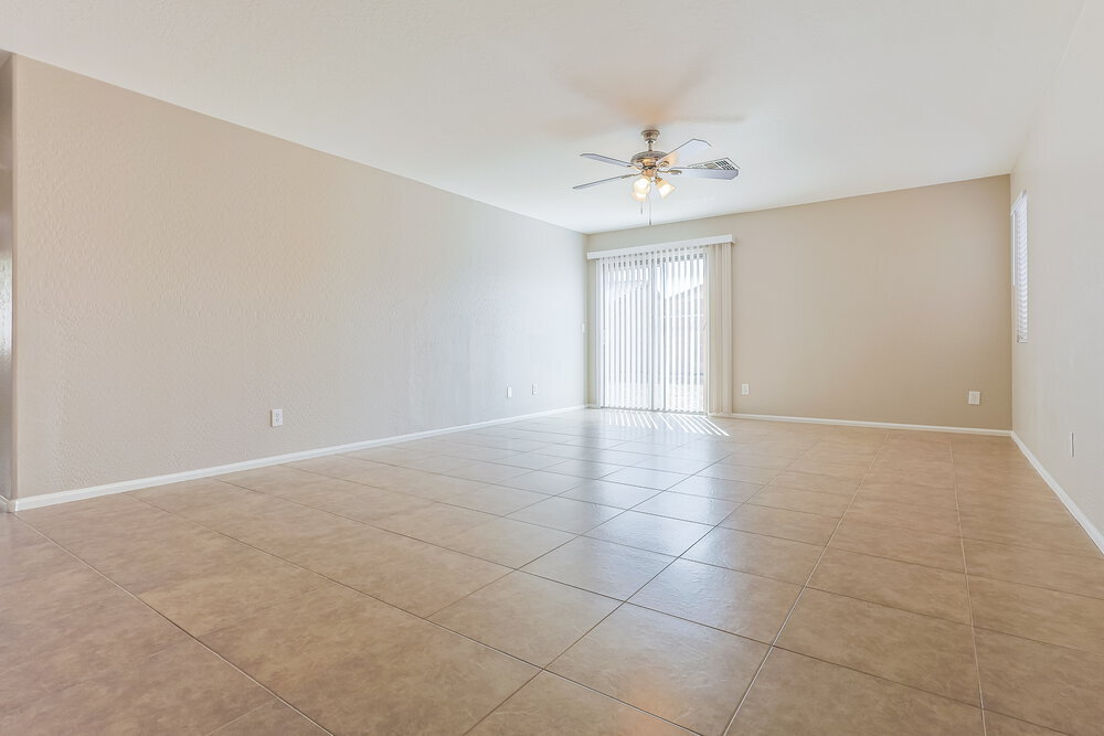 Building Photo - 43759 Colby Dr