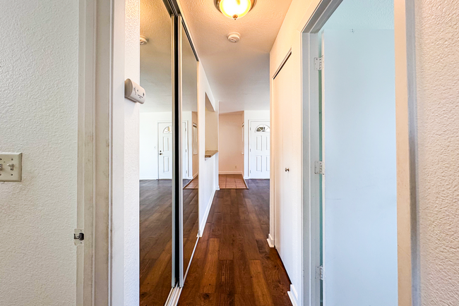 Building Photo - 4022 Abbey Terrace