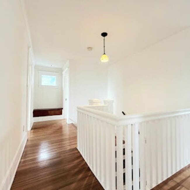 Building Photo - 1048 Laguna Ave