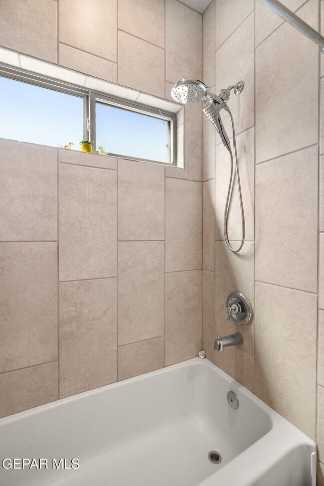 Building Photo - 14820 Mike a Mendoza Ave