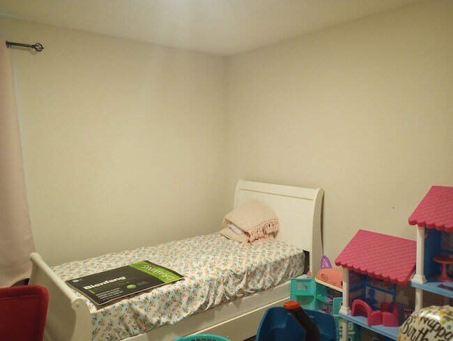 Building Photo - 1328 Windermere Wy