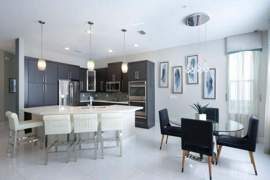 Building Photo - 1932 Juno Landing Ln