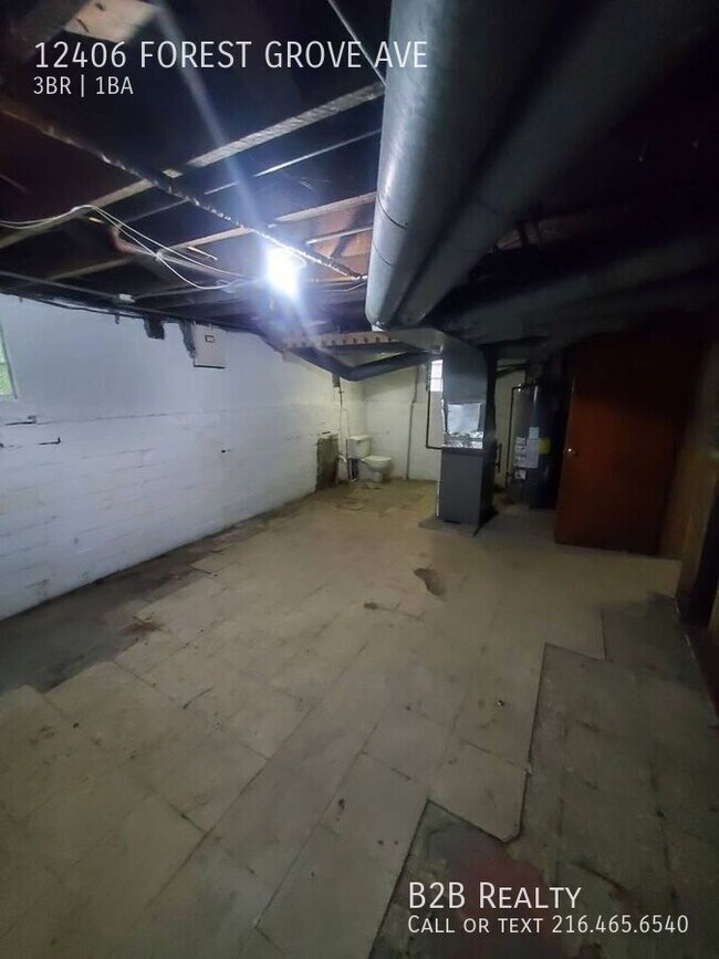 Building Photo - 12406 Forest Grove Ave