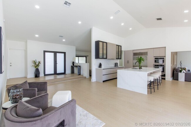 Building Photo - 2281 Seaford Dr