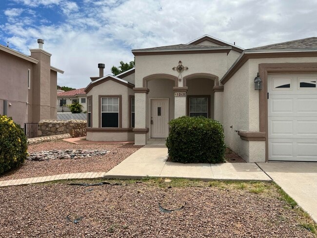 Building Photo - 12628 Setting Sun Dr