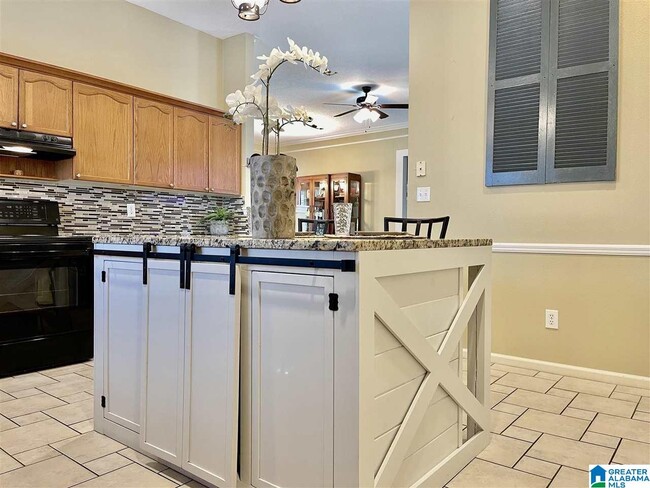 Building Photo - 151 Stratford Cir