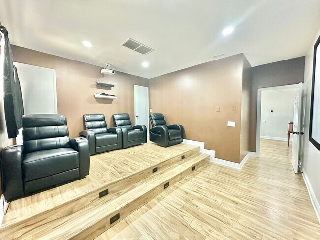 Building Photo - Breathtaking Custom Country Two-Story Home, Fully Remodeled & Beautifully Appointed on Private 20...