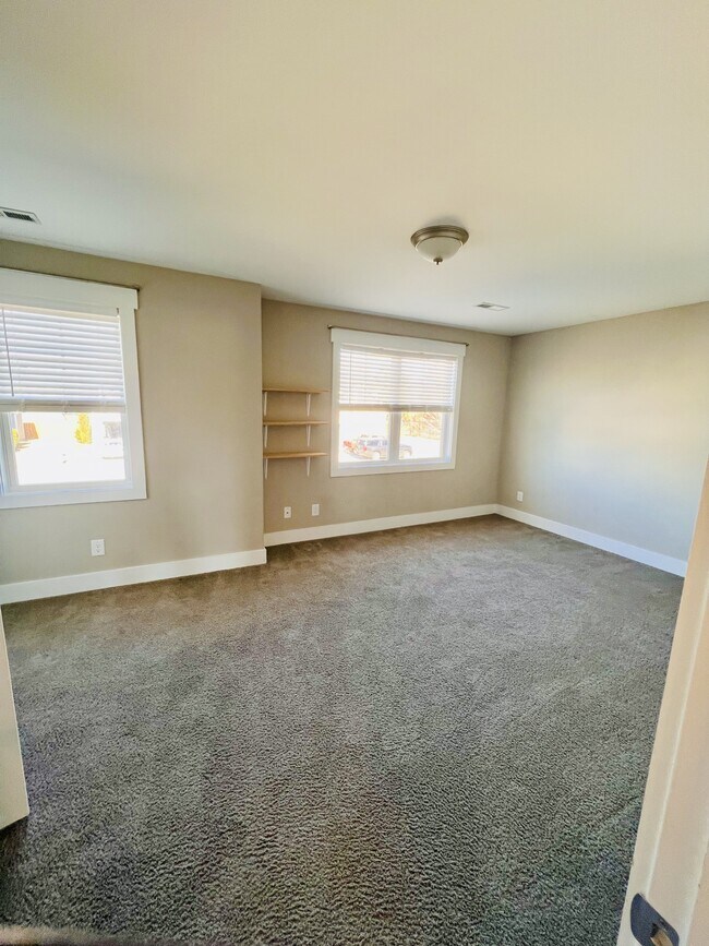 Building Photo - 108 Abaco Dr E