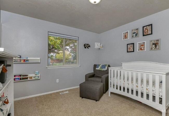 Building Photo - 3 Bedroom, 2 Bath Single Level home in Meridian!