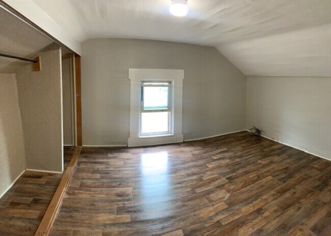 Building Photo - 283 Portersville Rd