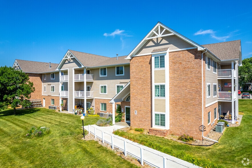 Linden West 1203 W 2nd Ave Indianola IA 50125 Apartment Finder