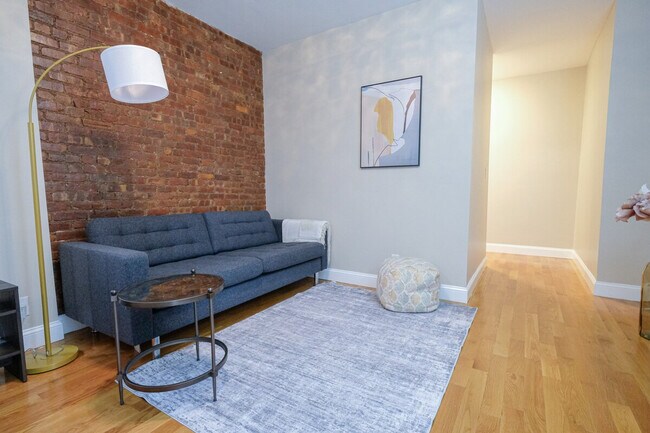 Building Photo - 180 Claremont Ave