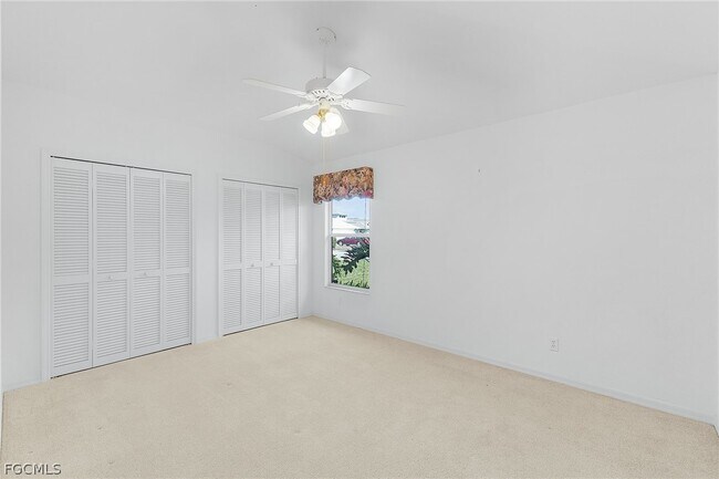 Building Photo - 9439 Palm Island Cir