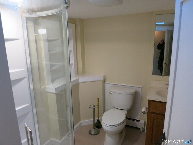 Building Photo - 159 S Main St