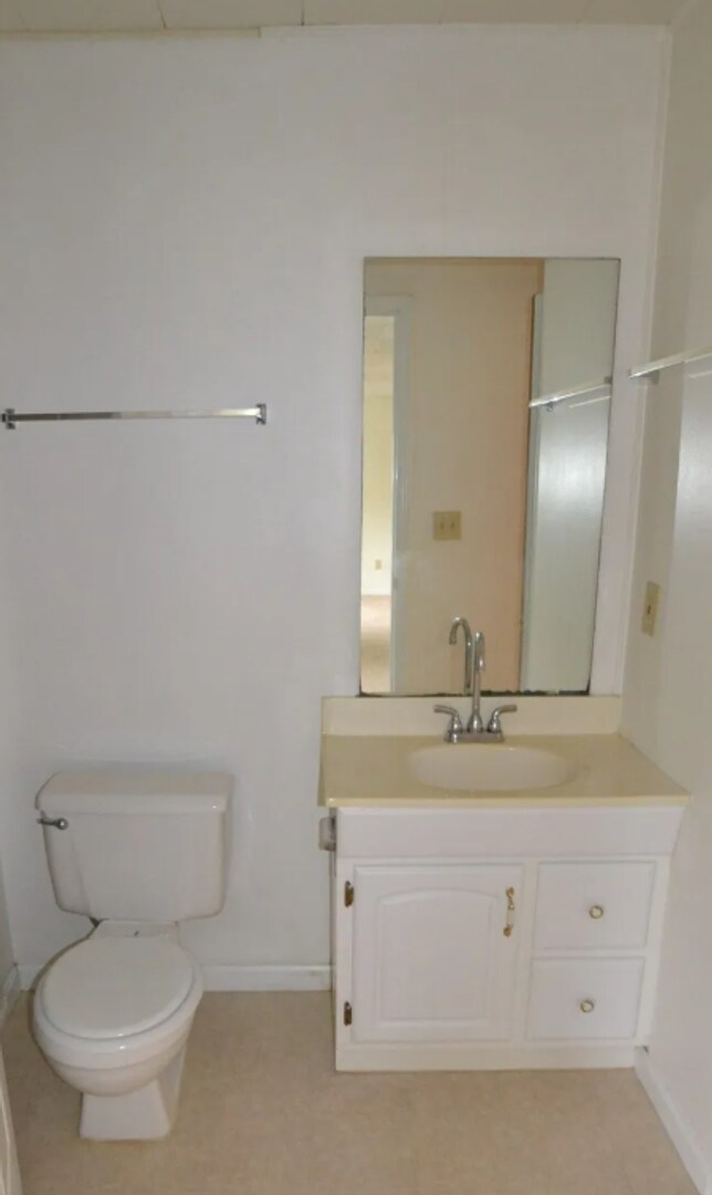 Building Photo - Bungalow Near Downtown Bloomington – 3 Bed...