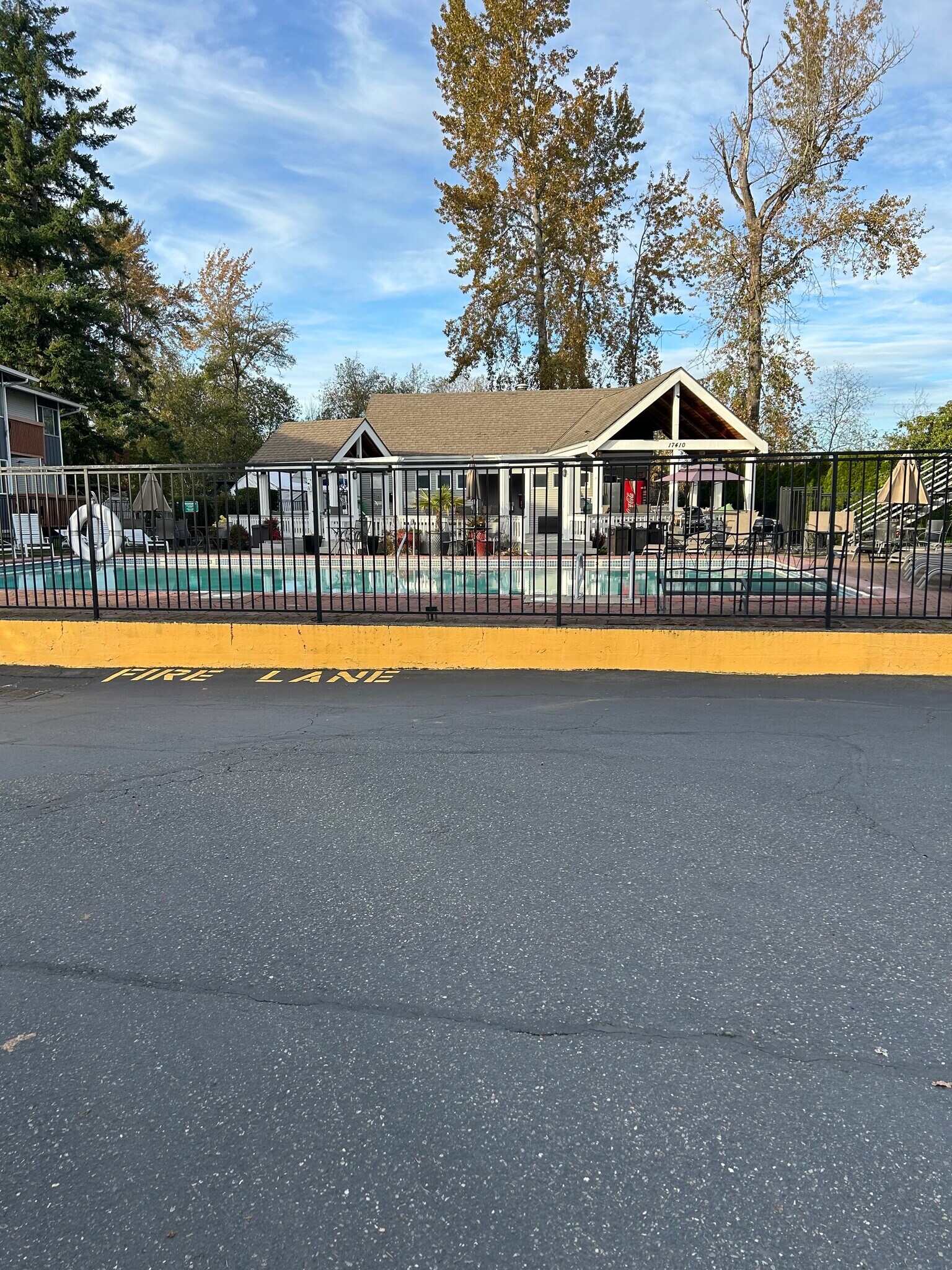 Building Photo - 17106 NE 45th St